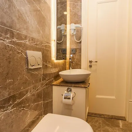 格拉扎公园酒店 3*